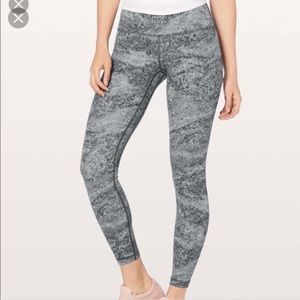 ✨Wunder Under Low-Rise Tight *Full-On Luxtreme 28*